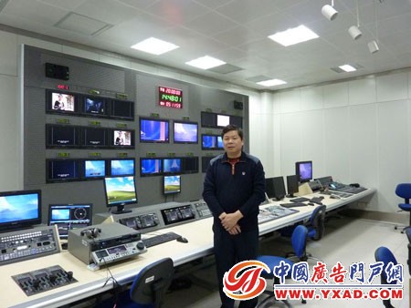 �����豸��װ�����еĹ���̨300ƽ�׸����ݲ��ҵ��ػ�����ͼ��Ϊ����̨�ܹ���ʦ�����٣�