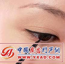 图解:内双眼皮美眉的魔力眼线