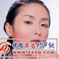 彩妆:刷腮红 瞬变粉嫩小脸美人