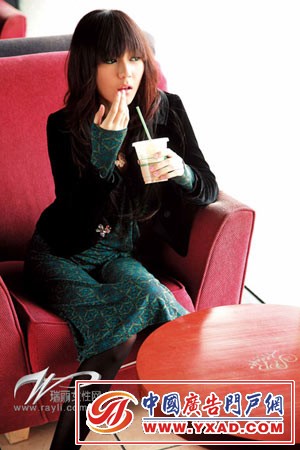 ɫ޶̿ȹ޵ȵͬʱҲĨɱŮԻĻ