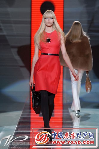 ���ͼƬ������һҳ