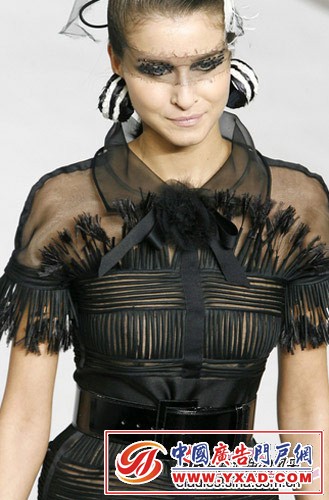 ���ͼƬ������һҳ