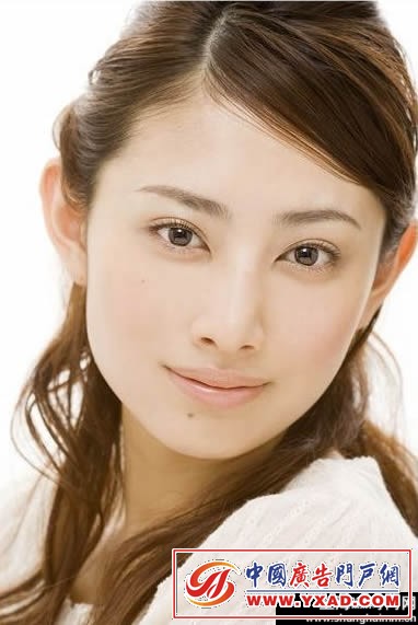 分享初夏清透无暇自然妆容DIY方法